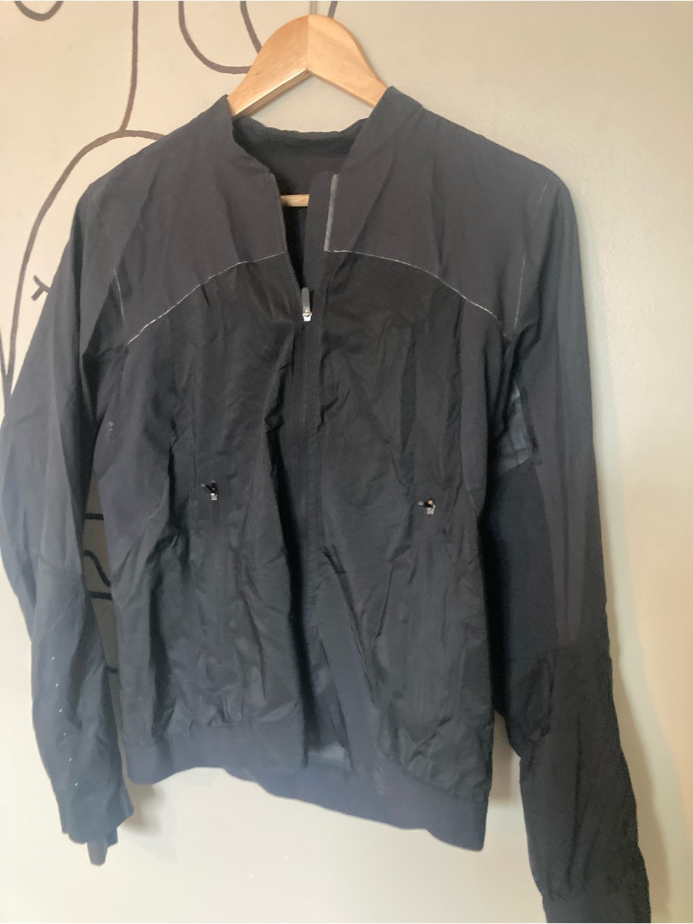Lululemon women’s Black Zippered Lightweight Jacket